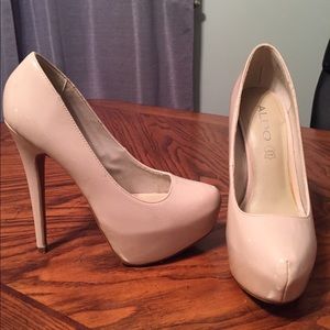 Aldo 5” heels HARDLY WORN!